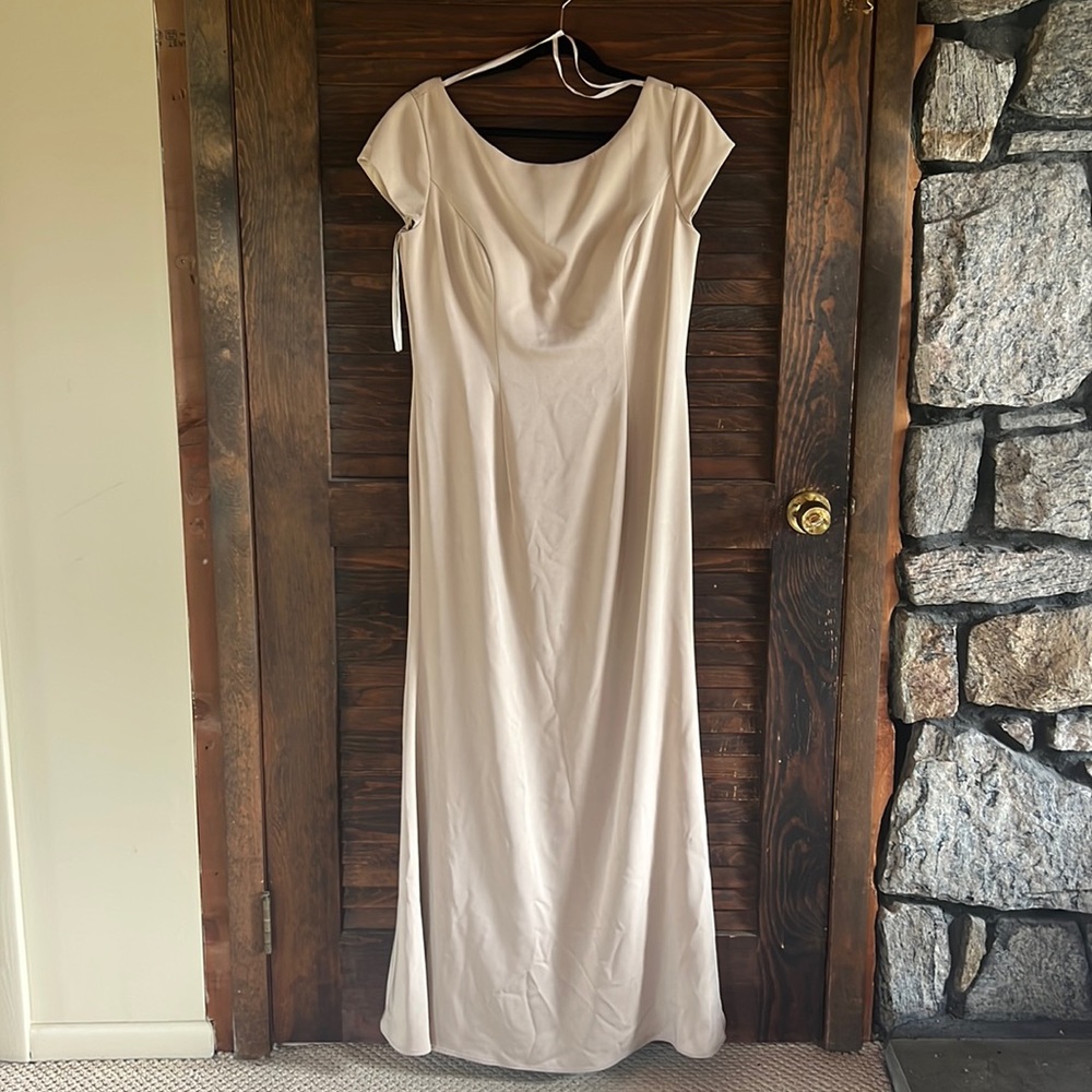 Kleinfeld’s Bridal Party Dress
